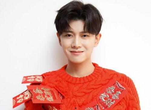 带你吃娱乐圈瓜任嘉伦,娱乐圈瓜中崛起的璀璨明星  第2张