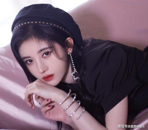 娱乐圈吃瓜鞠婧祎是谁,娱乐圈的“吃瓜”焦点，揭秘她的星途历程  第3张