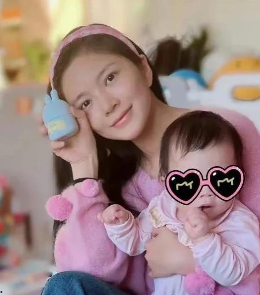 娱乐圈吃瓜动态视频,揭秘最新吃瓜动态视频背后的故事  第2张