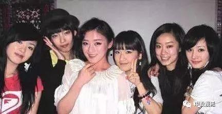 闺蜜进了娱乐圈带我吃瓜,带我一起尝鲜娱乐圈瓜果盛宴  第2张