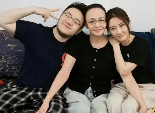 娱乐八卦吃瓜群,揭秘吃瓜群背后的八卦秘闻  第2张