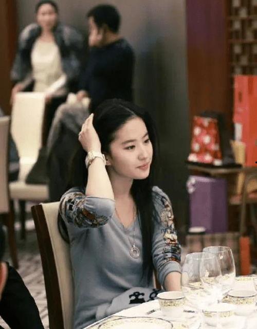 娱乐圈明星在线吃瓜小说,明星们的“瓜田”盛宴  第3张