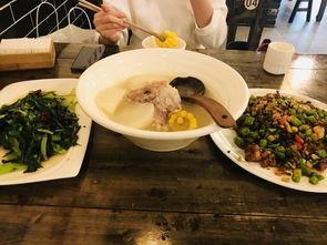 吃瓜娱乐重庆,揭秘重庆美食背后的文化魅力  第2张