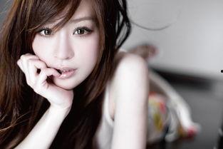 娱乐吃瓜王心凌小说,娱乐圈的甜蜜风暴  第3张