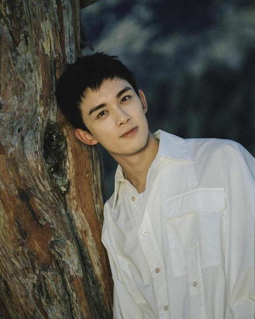 娱乐圈吃瓜吴磊,青春偶像的甜蜜与苦涩  第1张